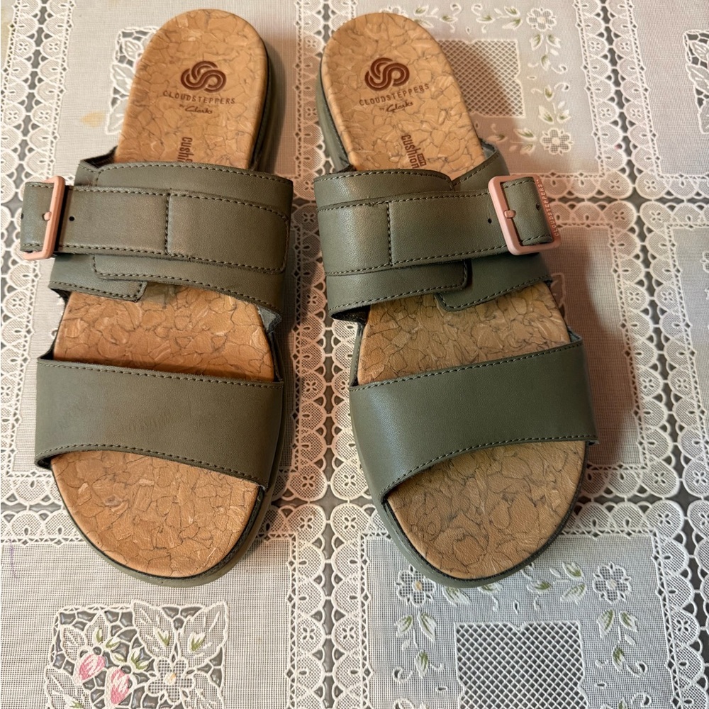 Cloud-Style Olive Green Slide Sandals with Adjustable Buckle